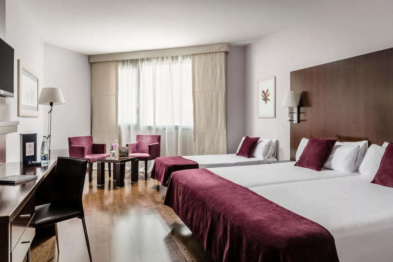 Eurostars Reina Felicia Hotel Jaca Buitenkant foto