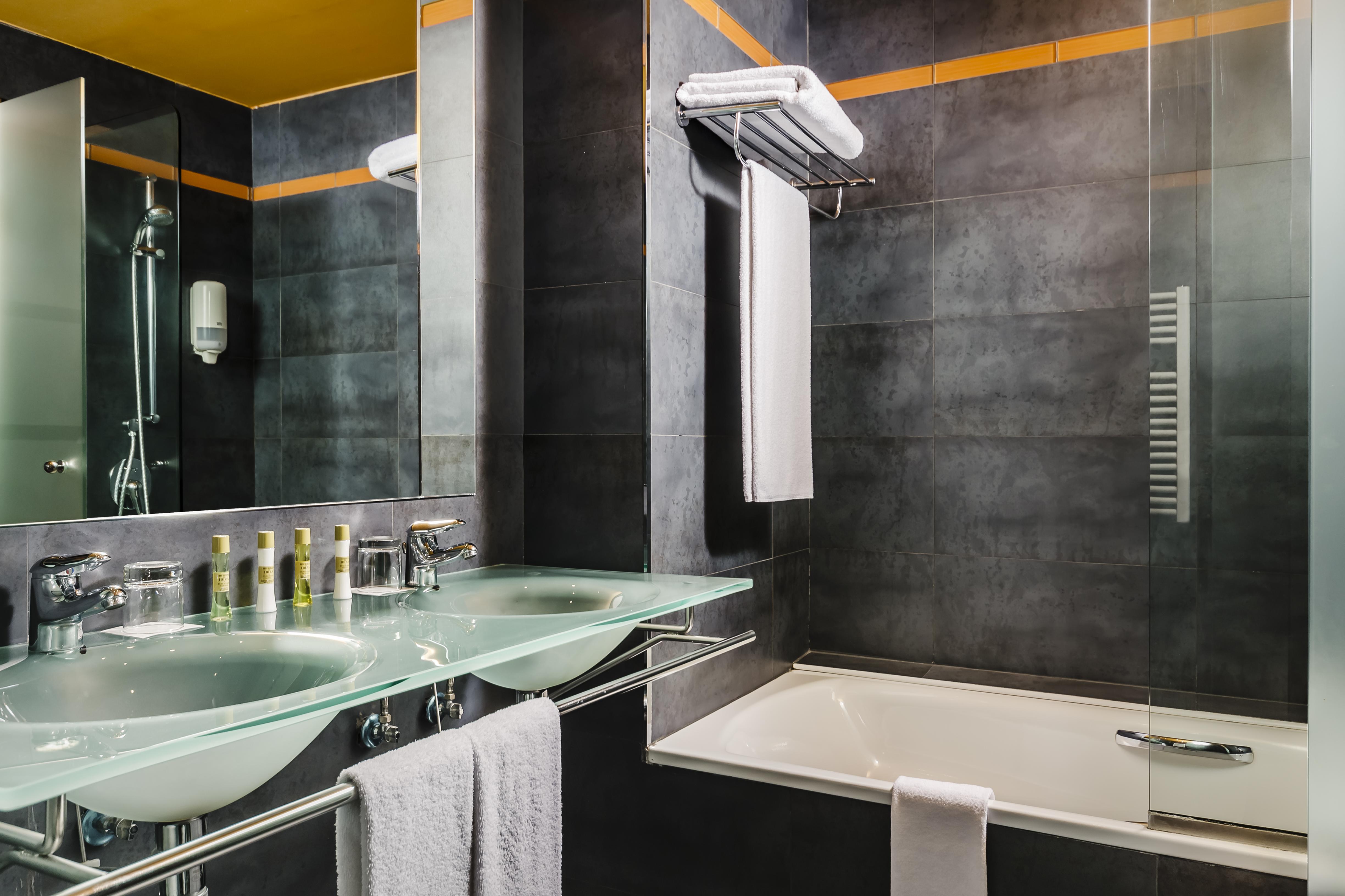 Eurostars Reina Felicia Hotel Jaca Buitenkant foto