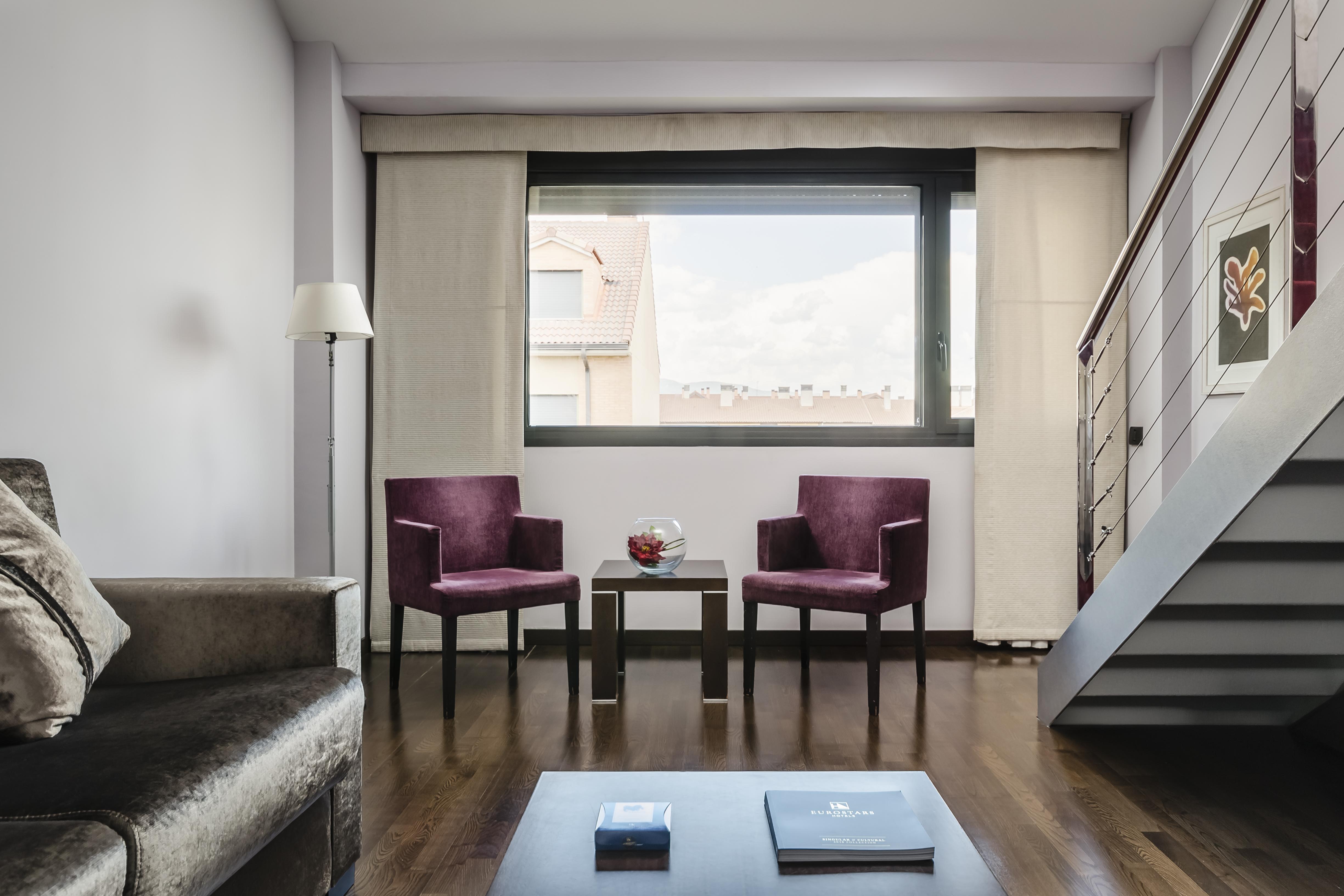 Eurostars Reina Felicia Hotel Jaca Buitenkant foto