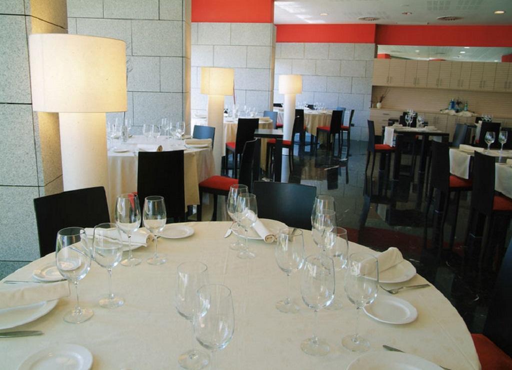 Eurostars Reina Felicia Hotel Jaca Buitenkant foto