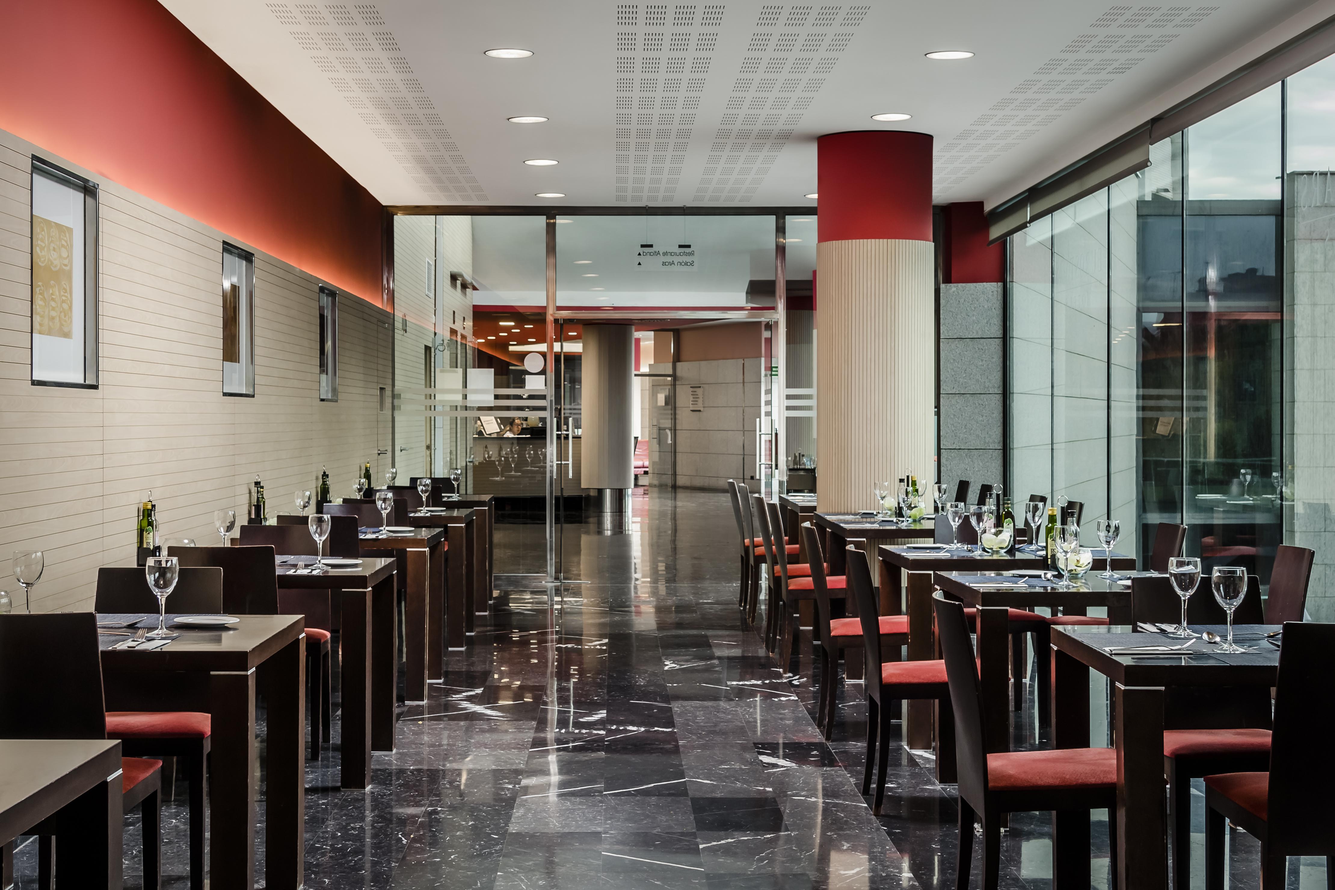 Eurostars Reina Felicia Hotel Jaca Buitenkant foto