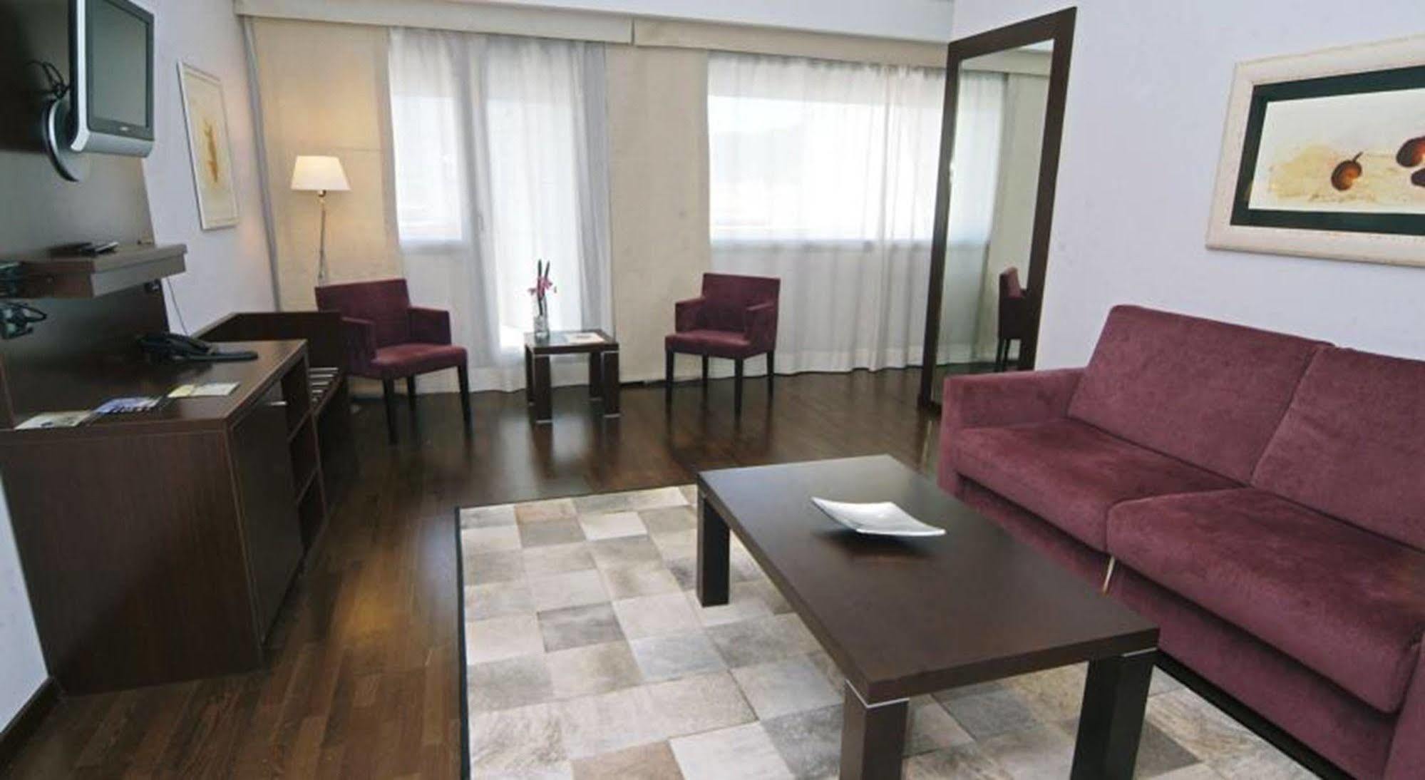 Eurostars Reina Felicia Hotel Jaca Kamer foto