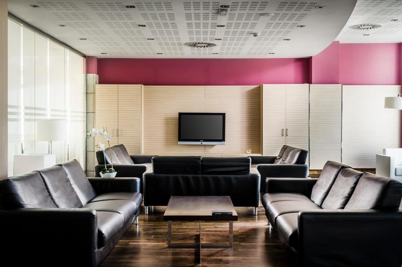 Eurostars Reina Felicia Hotel Jaca Buitenkant foto