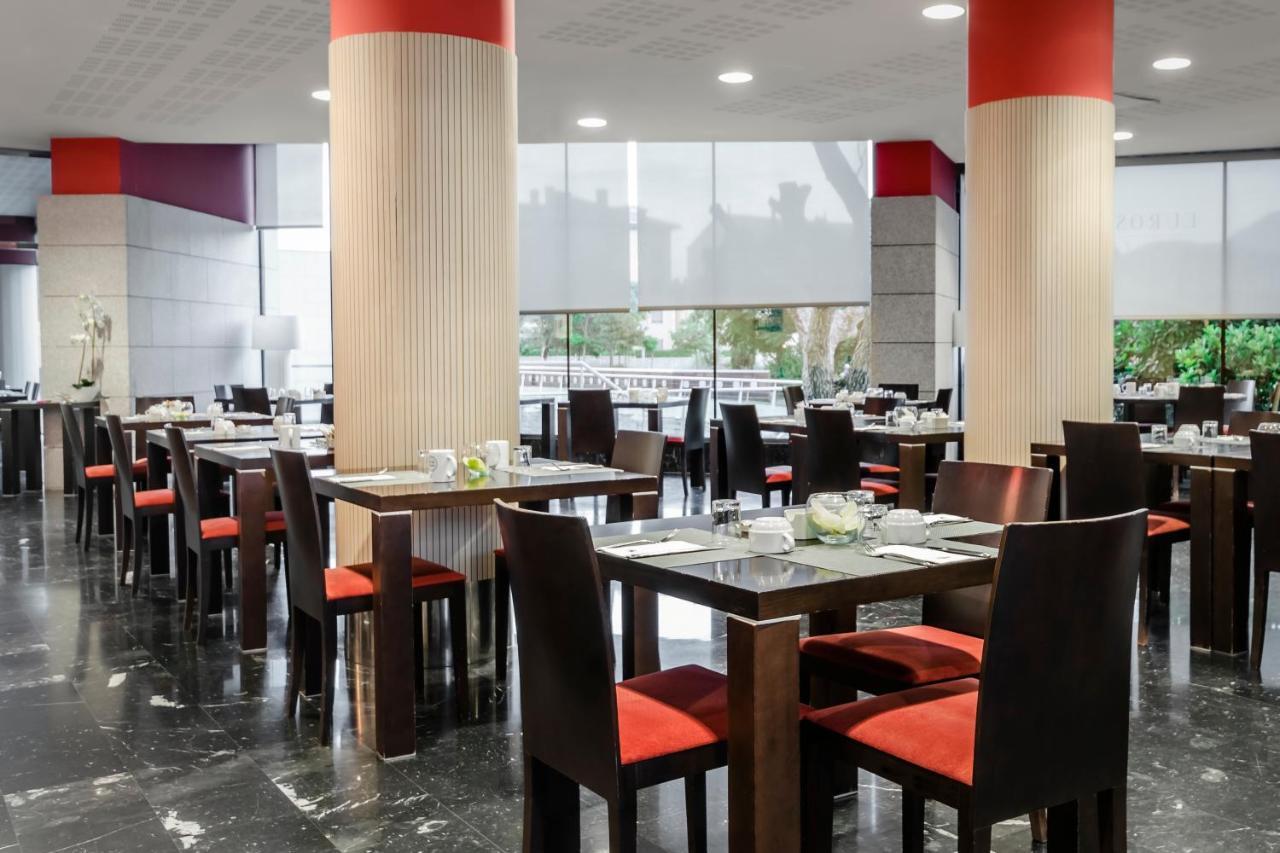 Eurostars Reina Felicia Hotel Jaca Buitenkant foto